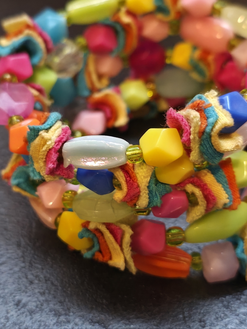 Vintage Boho-Chic Memory Wire Wrap Bracelet - Picture 2 of 3